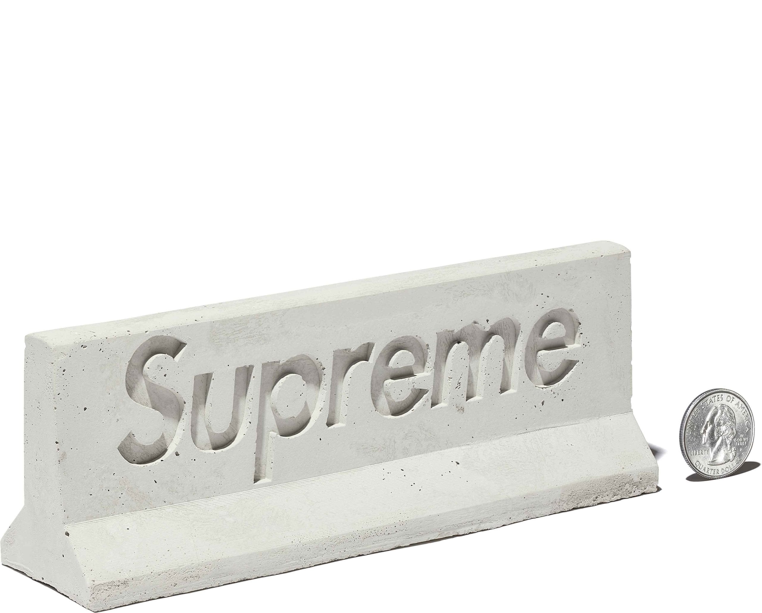 Supreme®/Mini Materials 1:12 Scale Jersey Barrier